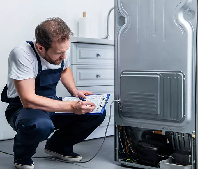 Why Waltham, MA Homeowners Choose Waltham Appliance Pro for Refrigerator Leak Repair?